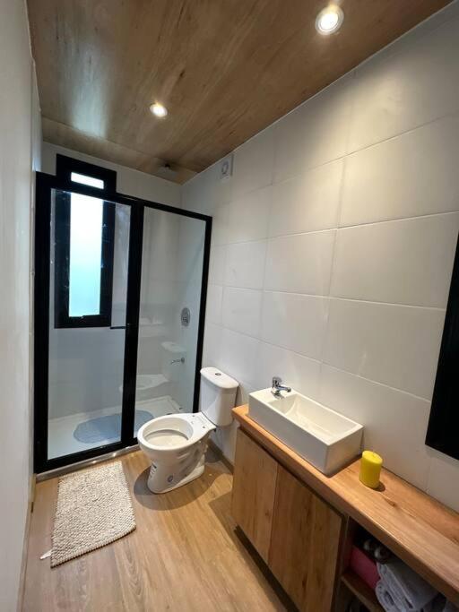 Tiny House En Pleno Bosque A Metros De La Laguna *